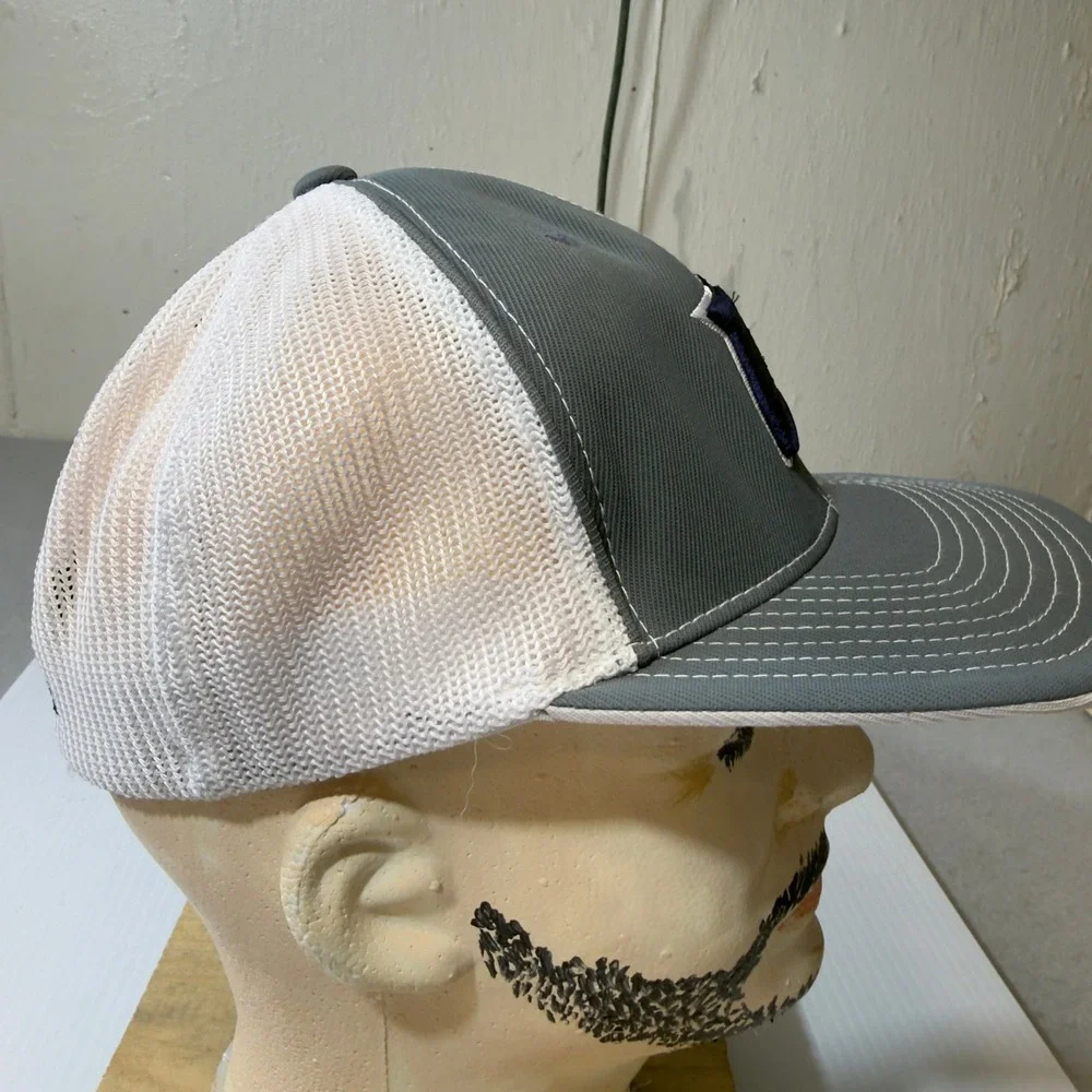 Pacific Headwear Flexfit Pro Model Trucker Hat Gray U‎ Logo Unleashed Snapback